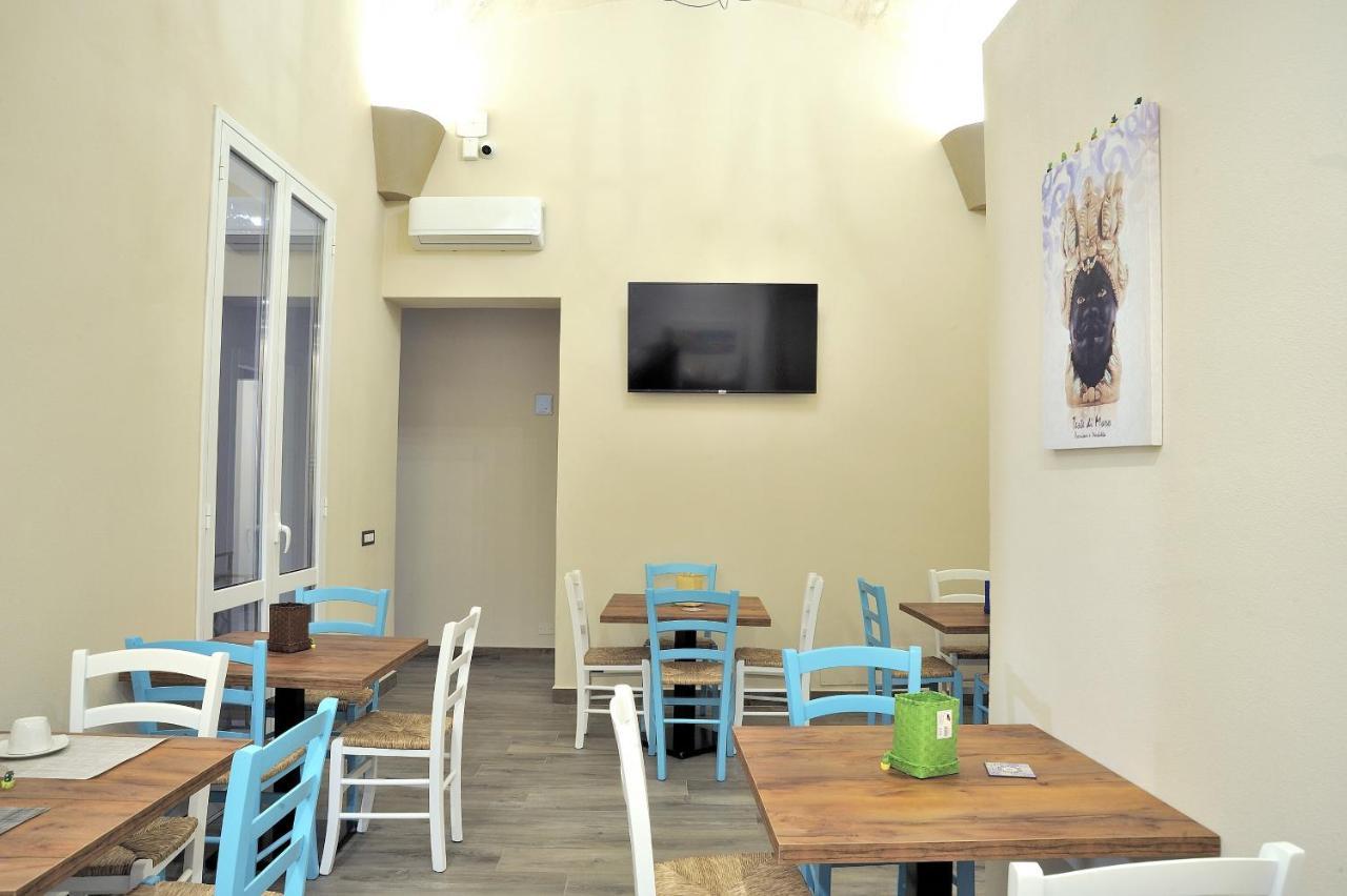 Arsenale Porto Bed & Breakfast Палермо Екстериор снимка