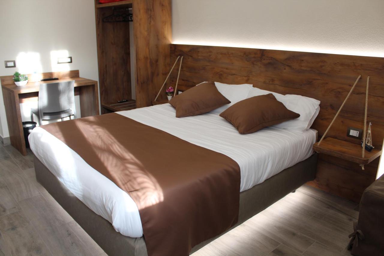 Arsenale Porto Bed & Breakfast Палермо Екстериор снимка