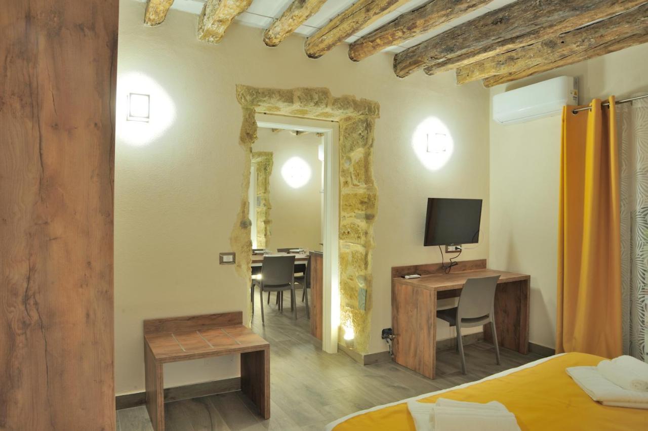 Arsenale Porto Bed & Breakfast Палермо Екстериор снимка