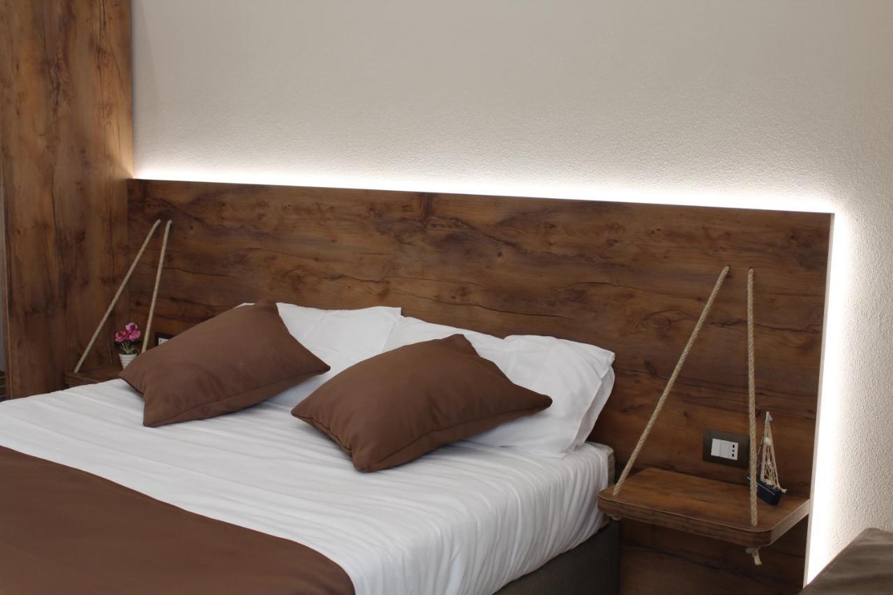 Arsenale Porto Bed & Breakfast Палермо Екстериор снимка